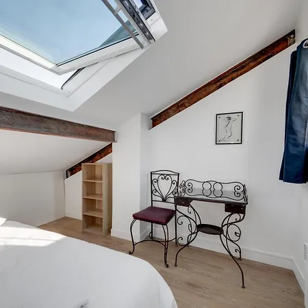 Large Luxury Loft For 6 People By Weekome * Parigi
